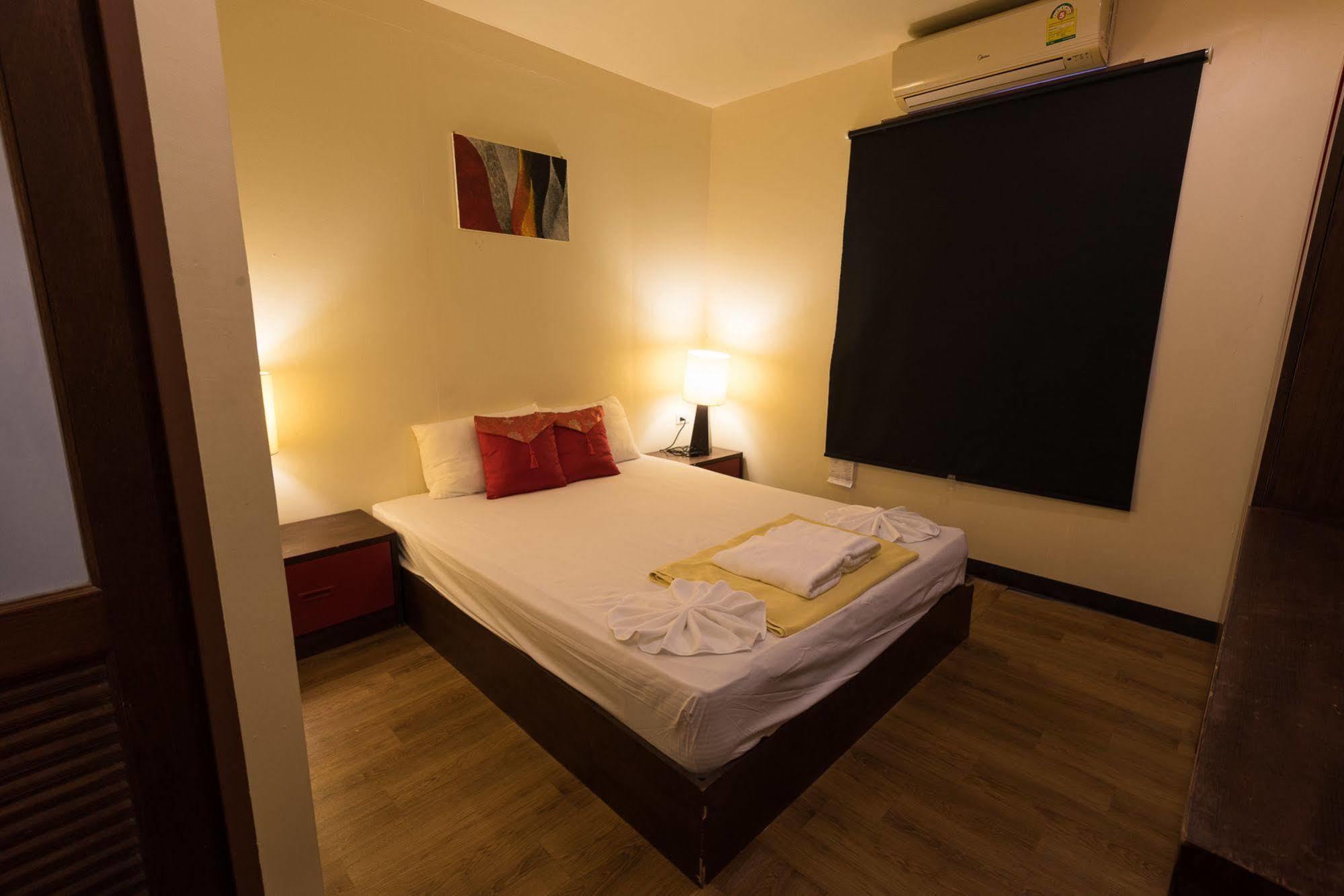 Sincere Hostel Bar And Bistro Koh Lanta Luaran gambar